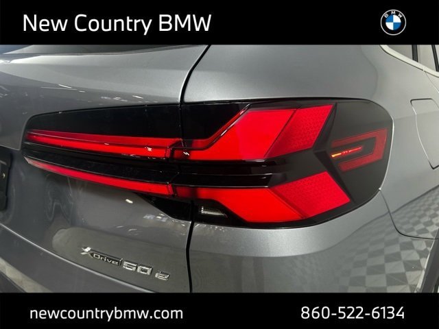 Used 2026 Skyscraper Grey Metallic BMW xDrive50e image 31