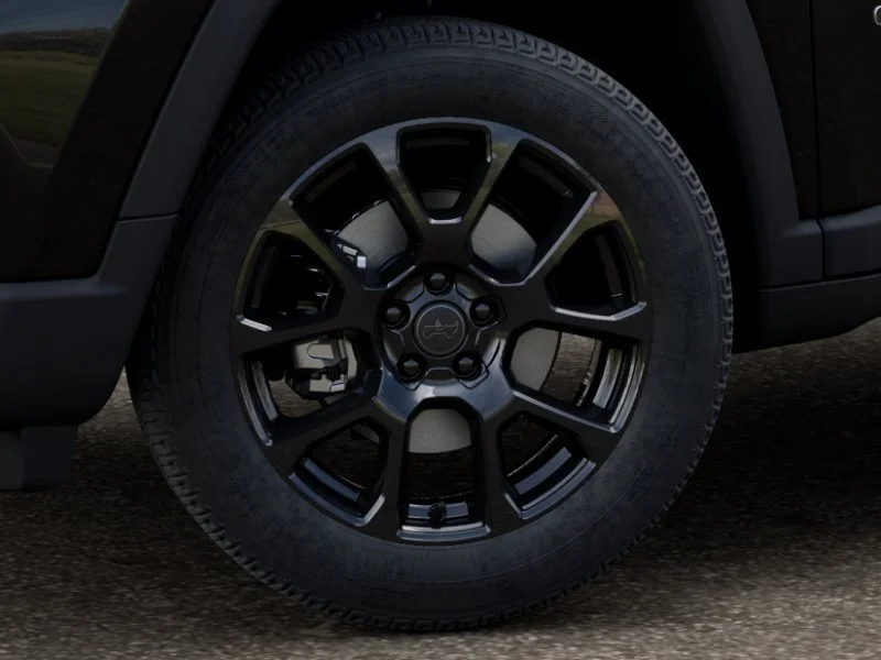 New 2026 Diamond Black Crystal Pearlcoat Jeep Latitude image 8