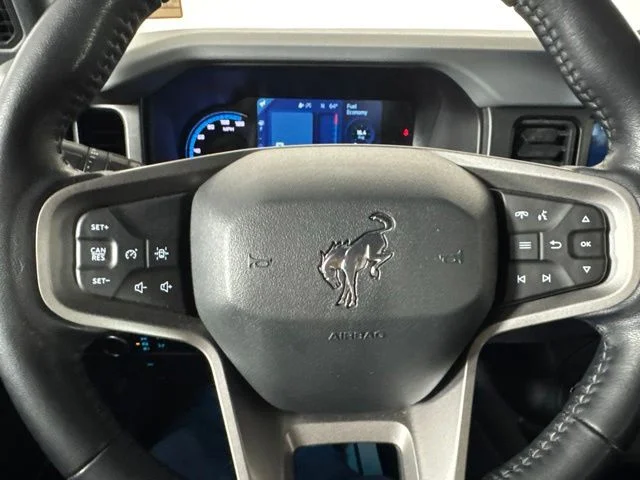 Used 2023 Azure Gray Metallic Tri-Coat Ford Everglades image 17