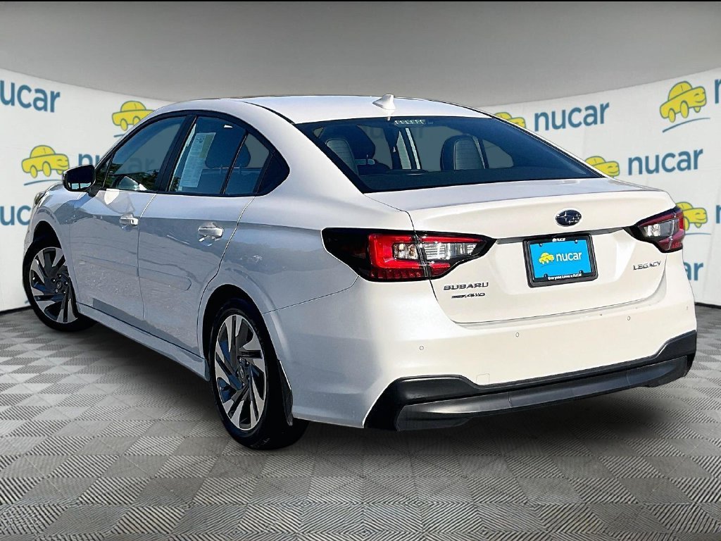 Used 2025 Crystal White Pearl Subaru Limited image 4