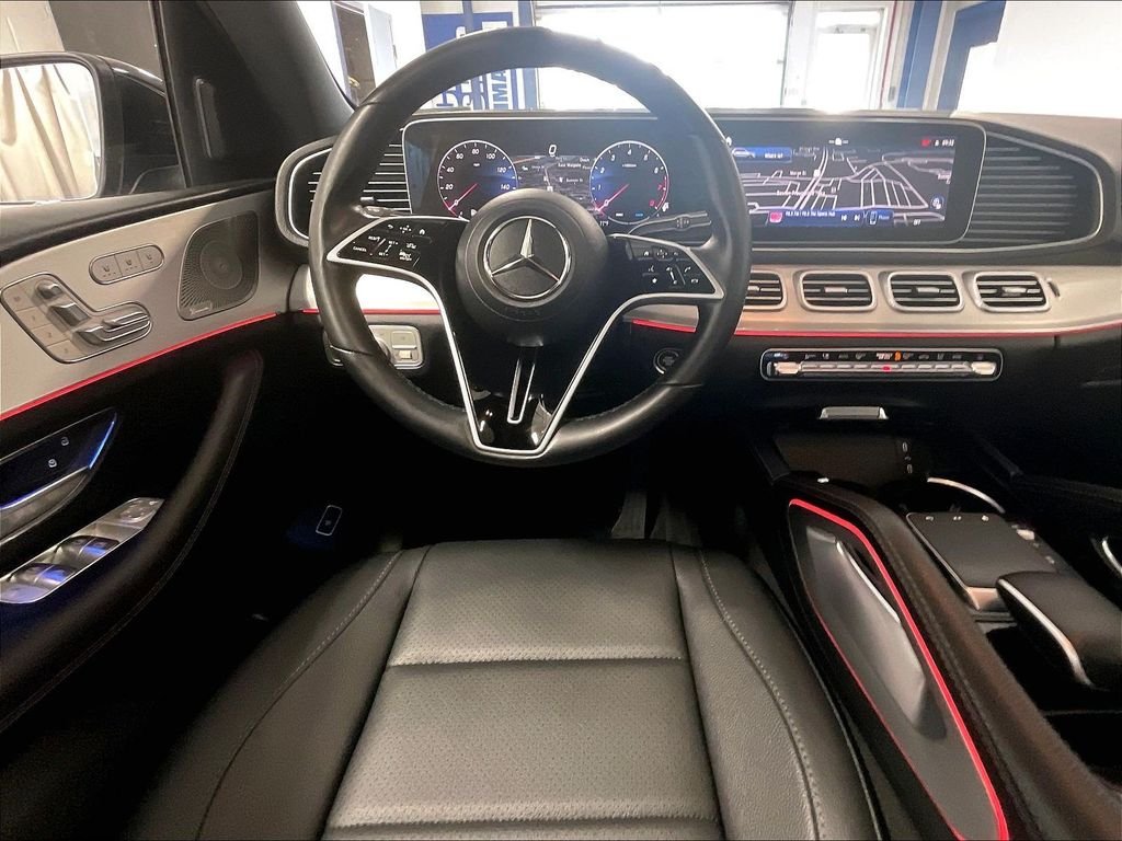 Used 2025 Black Mercedes-Benz GLE 350 image 17