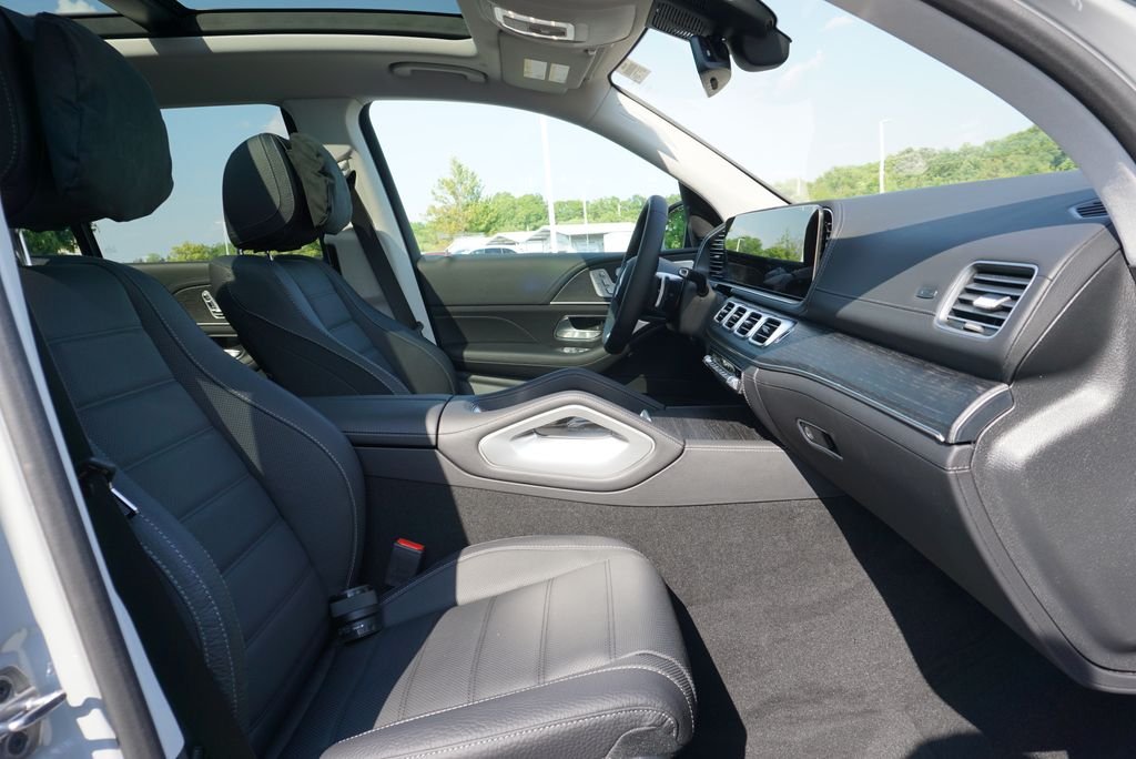 New 2026 MANUFAKTUR Alpine Grey Mercedes-Benz GLS 450 image 48