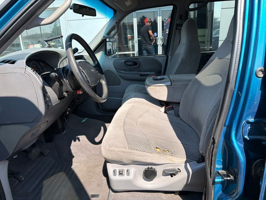 Used 2001  Ford XLT image 12