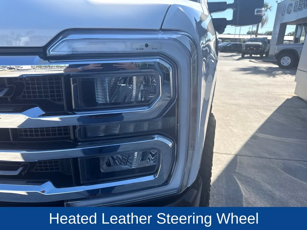 Used 2025 White Ford King Ranch image 12