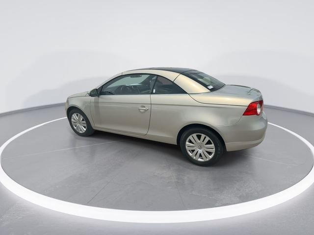 Used 2010 Beige Volkswagen Komfort Edition image 6