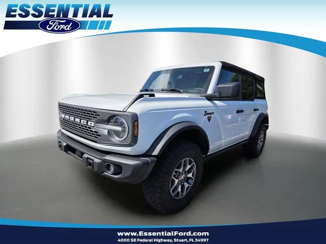 Used 2025 Oxford White Ford Badlands image 1