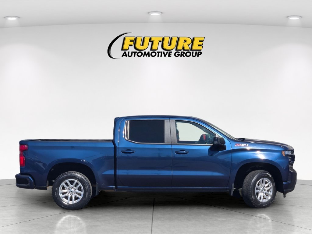 Used 2020 Blue Chevrolet RST image 3