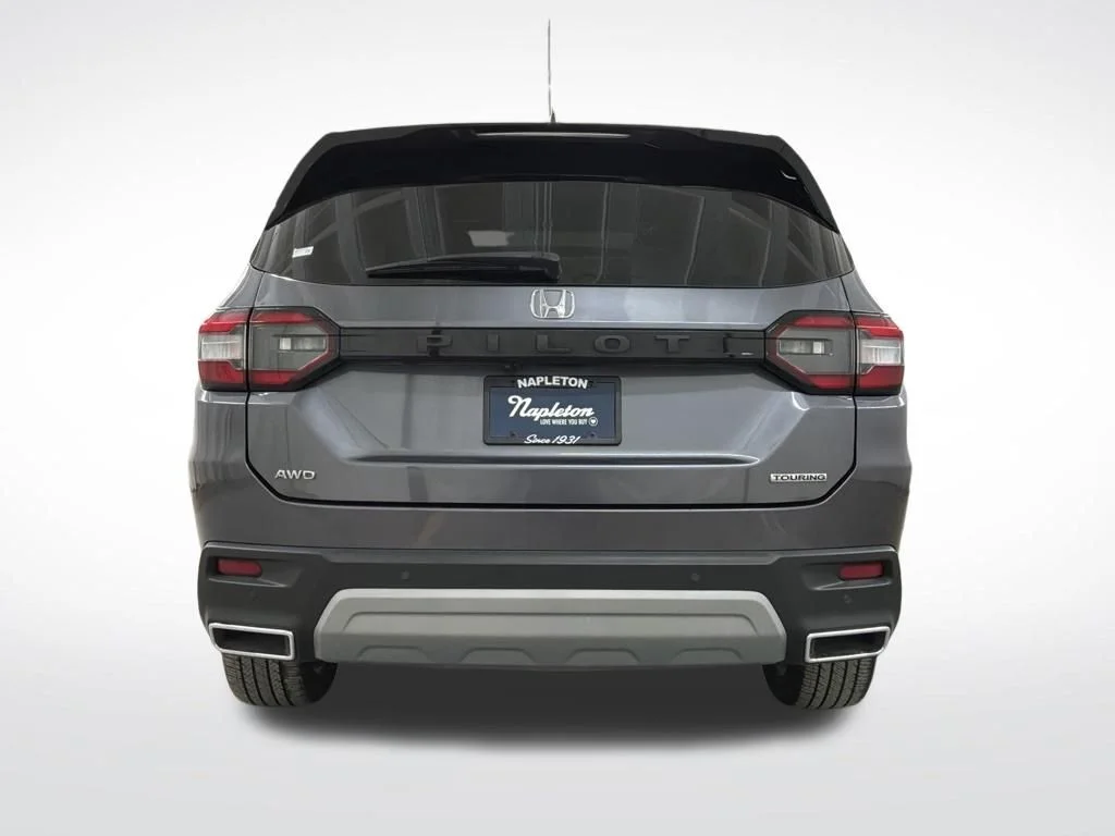 Used 2024 Modern Steel Metallic Honda Touring image 22