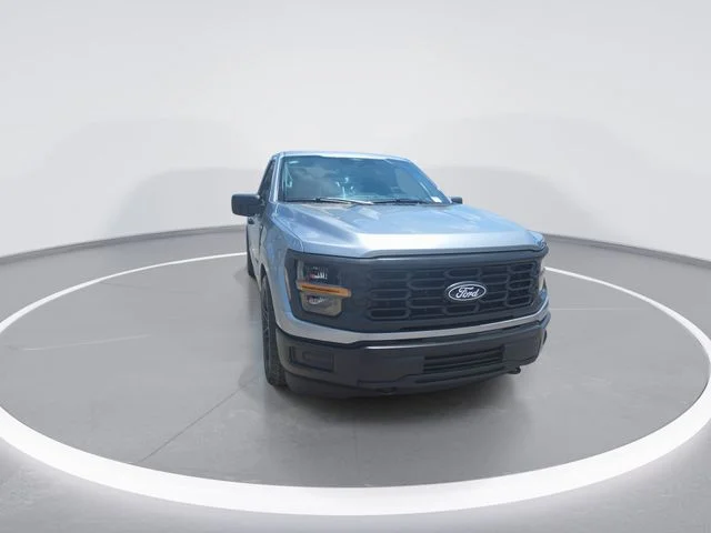 Used 2025 Silver Ford XL image 2