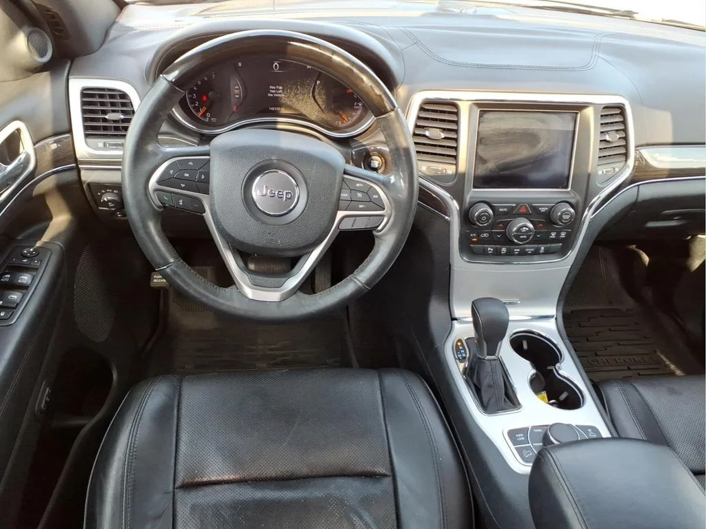 Used 2018 Black Jeep Overland image 13
