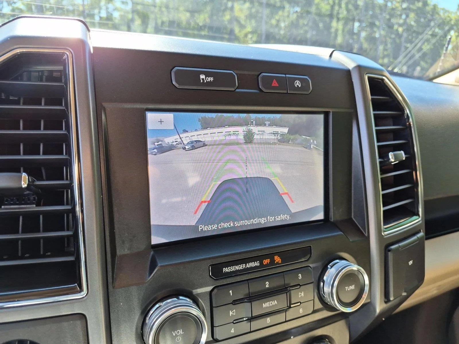 Used 2020  Ford XLT image 24