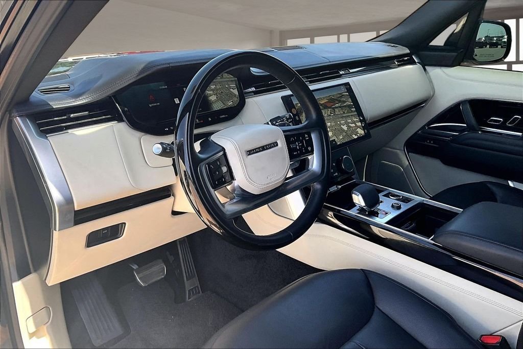 Used 2023 Black Land Rover SE image 12