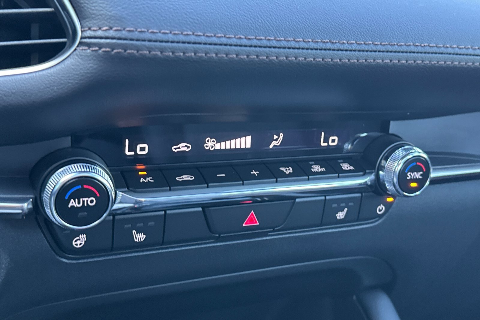 2026 Mazda Mazda3 Turbo Premium Plus - Photo 24