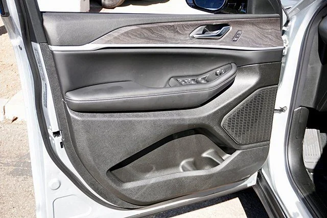 New 2026 Silver Zynith Jeep Limited image 28