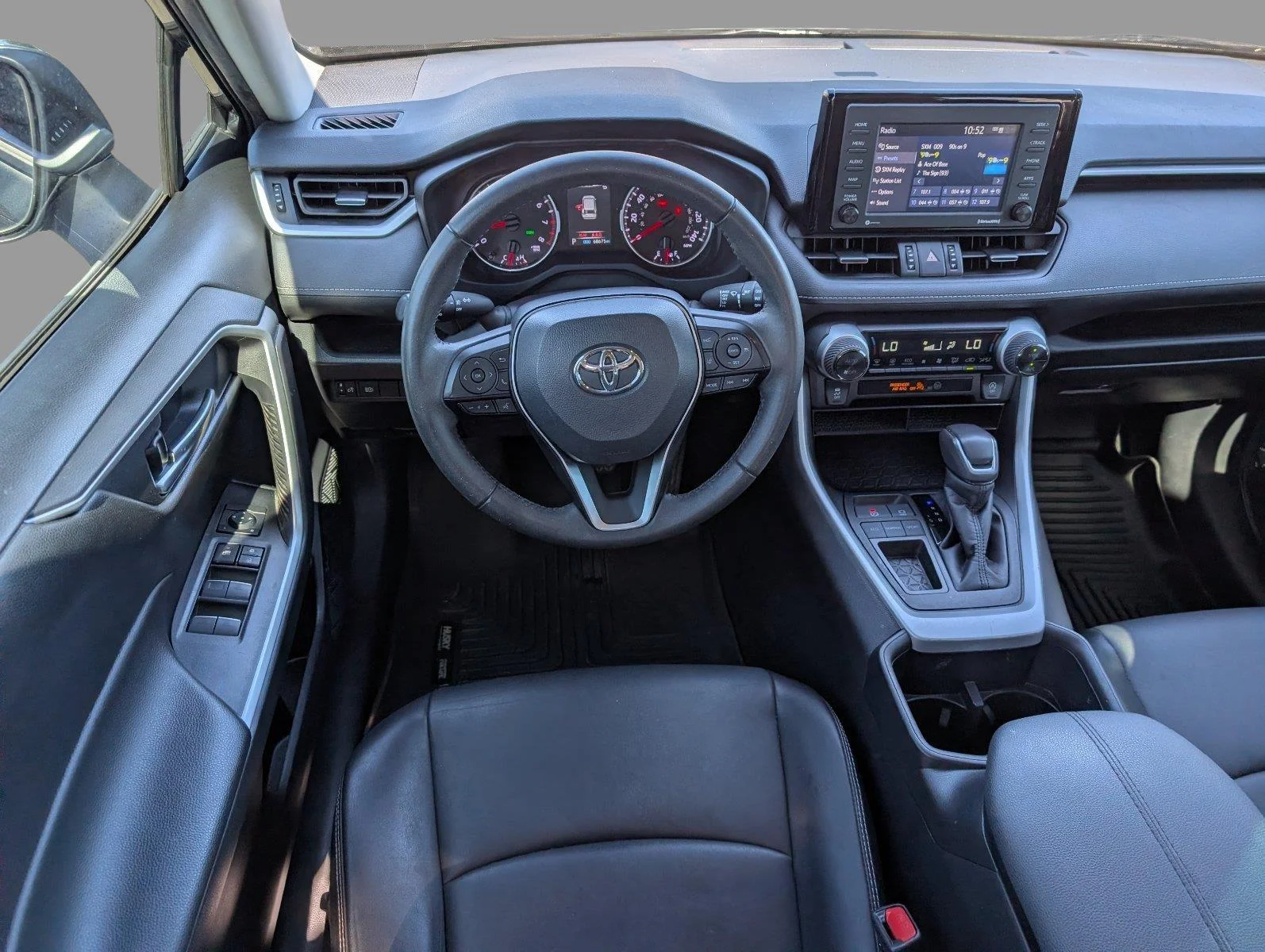 Used 2022 Magnetic Gray Metallic Toyota XLE Premium image 30