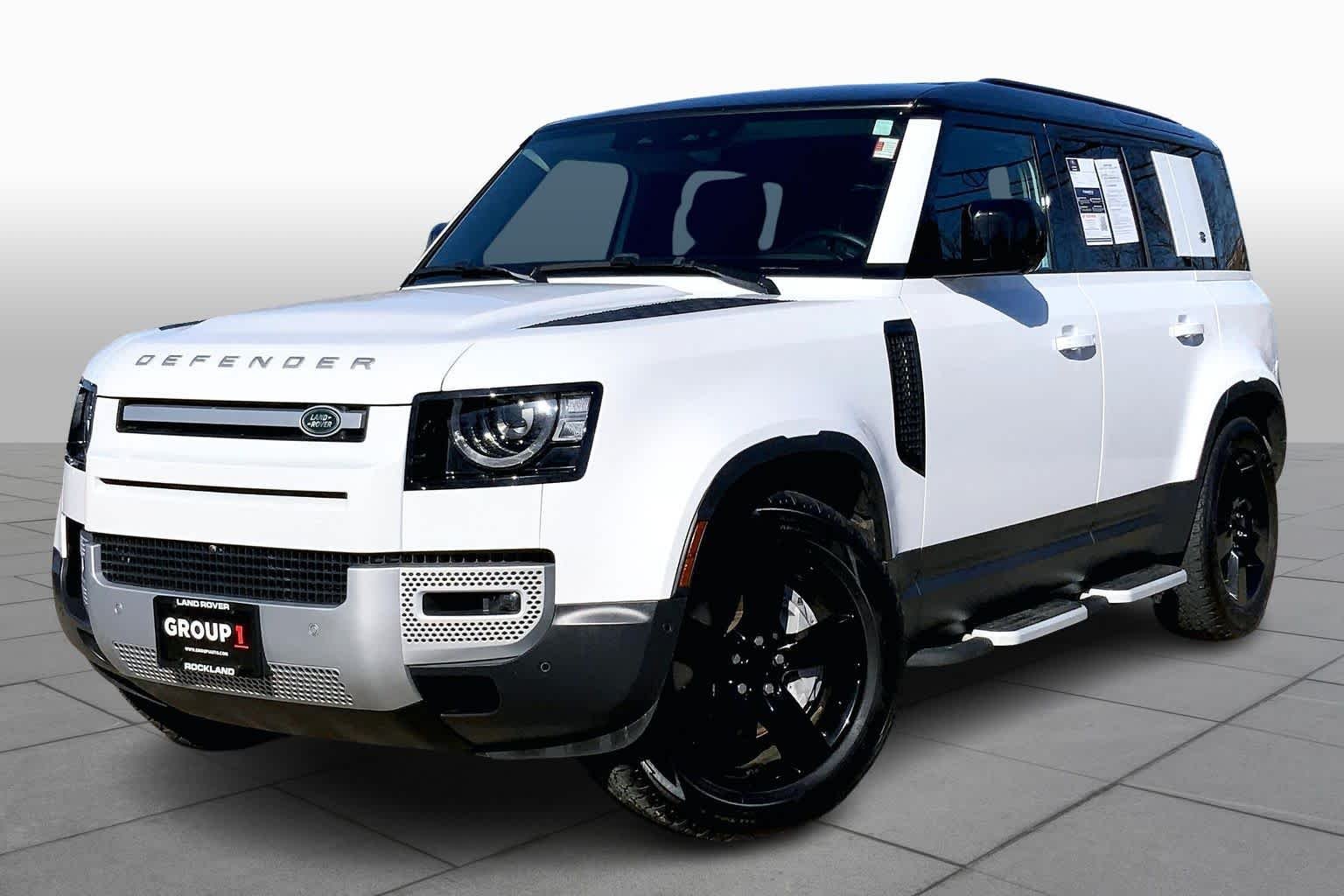 2023 Land Rover Defender SE