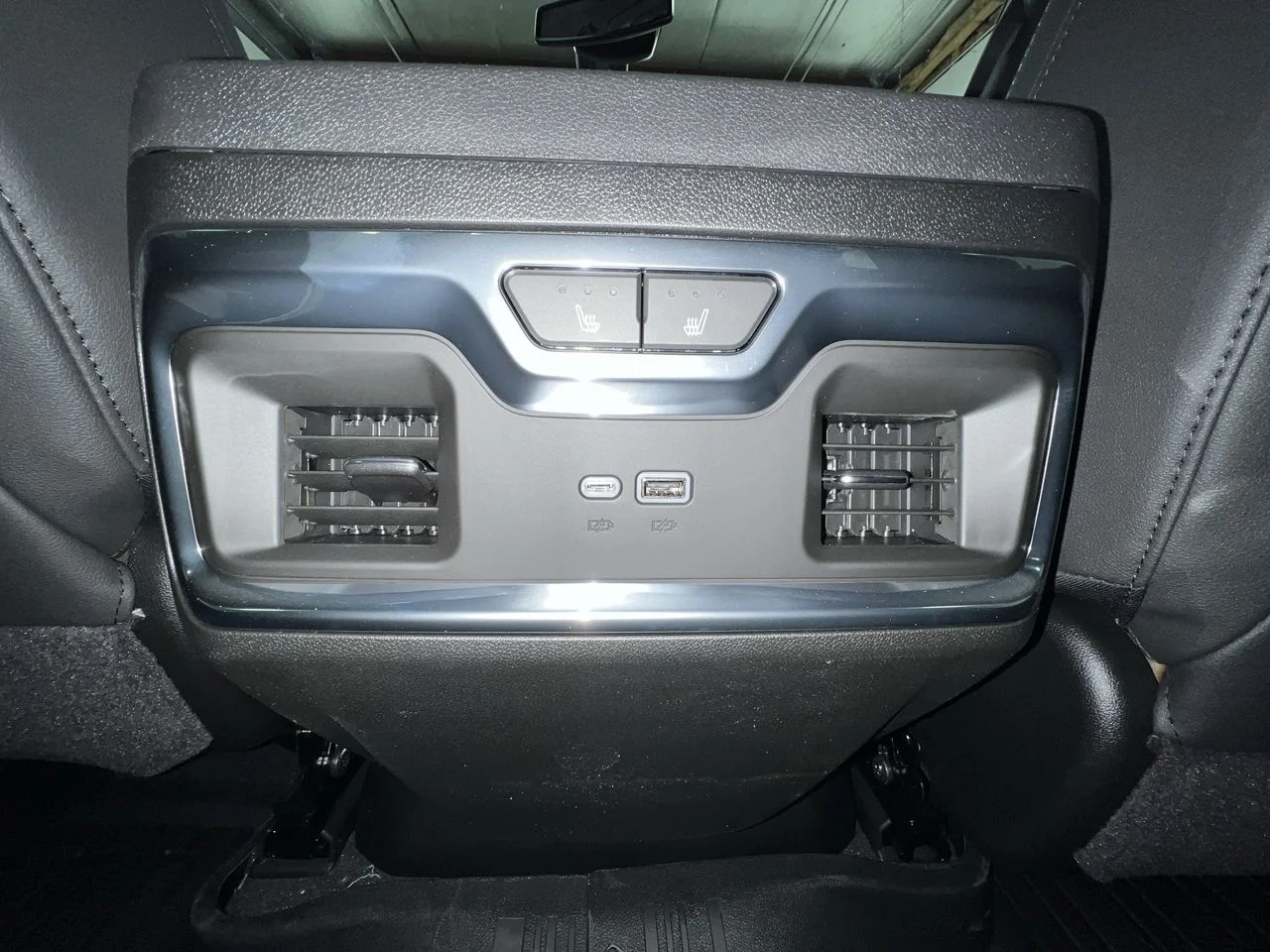 2026 GMC Sierra 1500 SLT - Photo 81