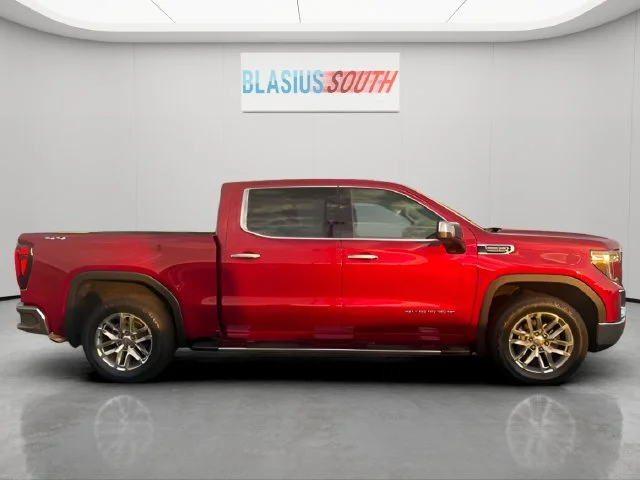 Used 2019 Red GMC SLT image 2