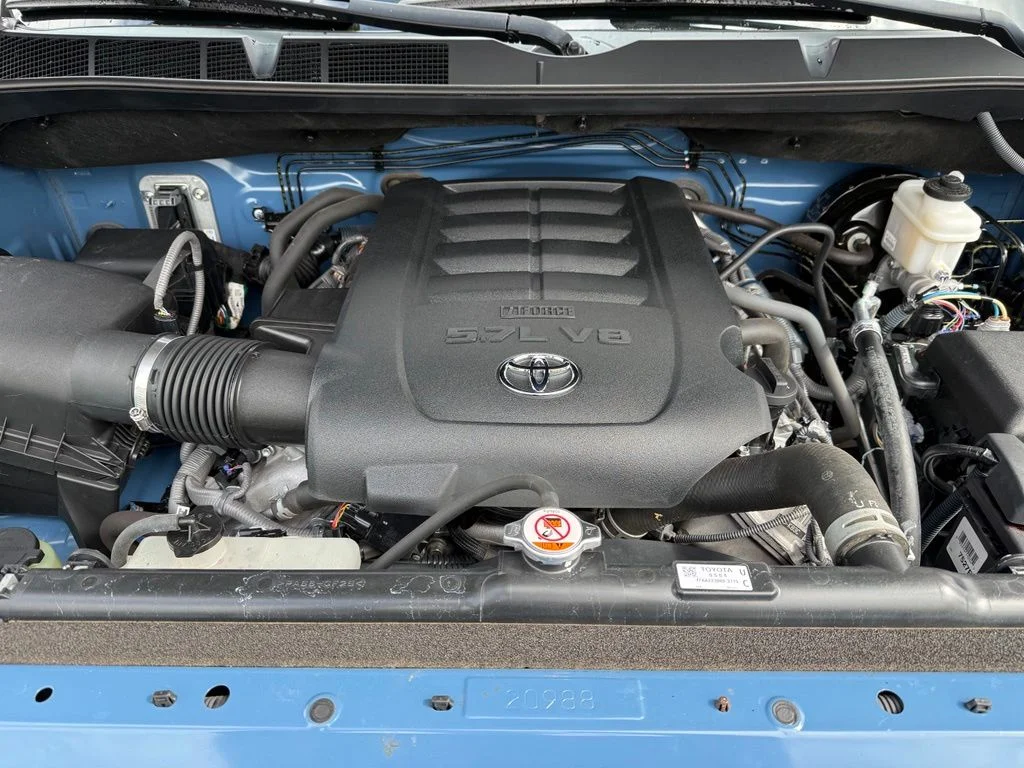 Used 2019 Blue Toyota SR5 image 10