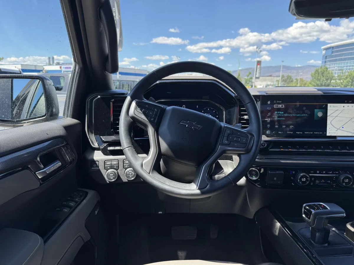 Used 2025 Black Chevrolet ZR2 image 13