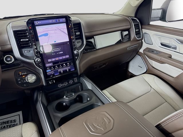 New 2026 Diamond Black Crystal Pearl-Coat Exterior Paint RAM Laramie image 24