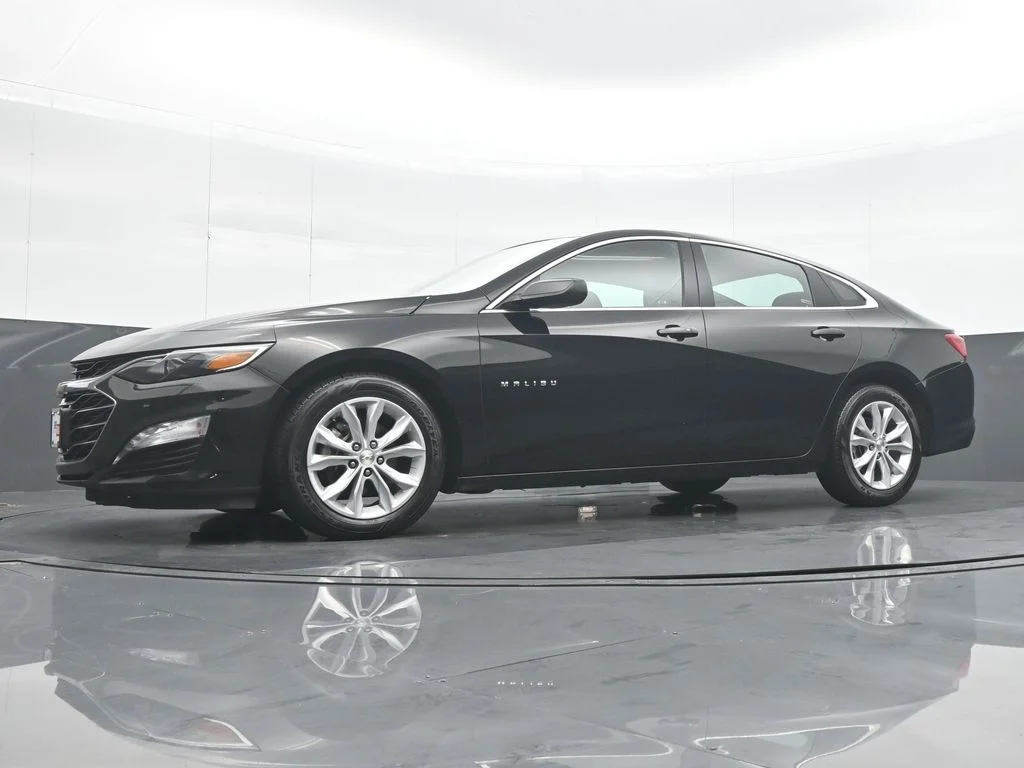 Used 2025 Black Chevrolet LT image 26