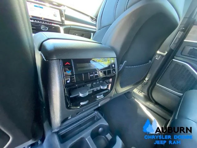 New 2026 Fathom Blue Pearlcoat Jeep Limited image 31