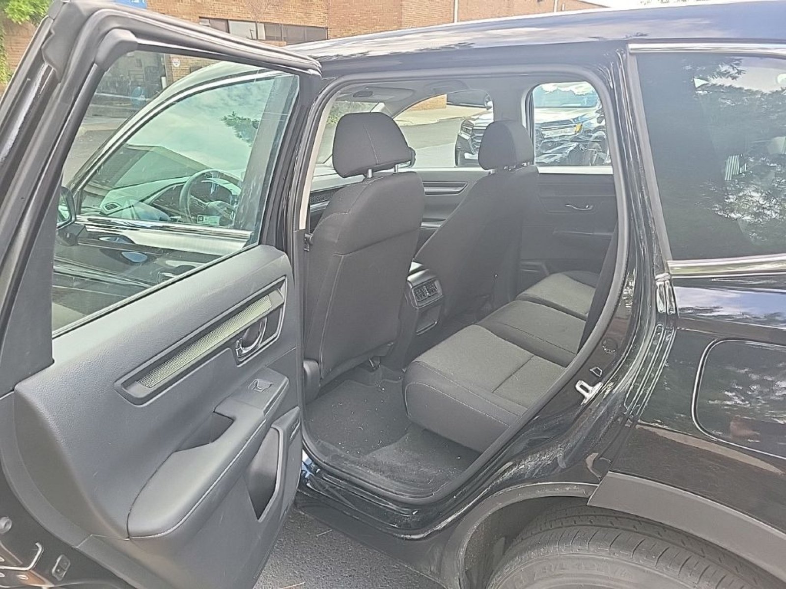 2024 Honda CR-V LX - Photo 15