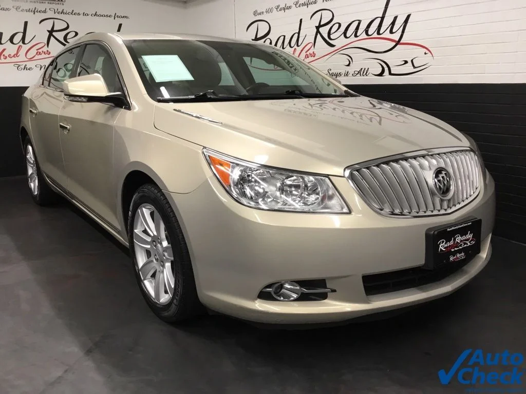 Used 2010 Gold Buick CXL image 3