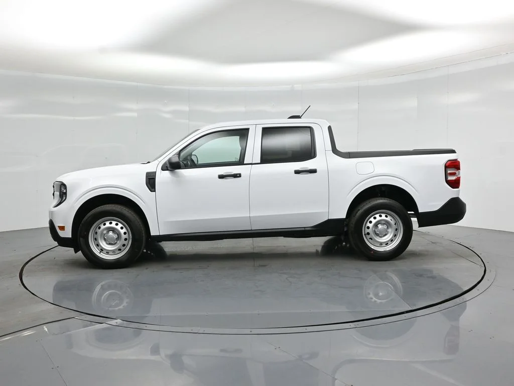New 2026 Oxford White Ford XL image 24