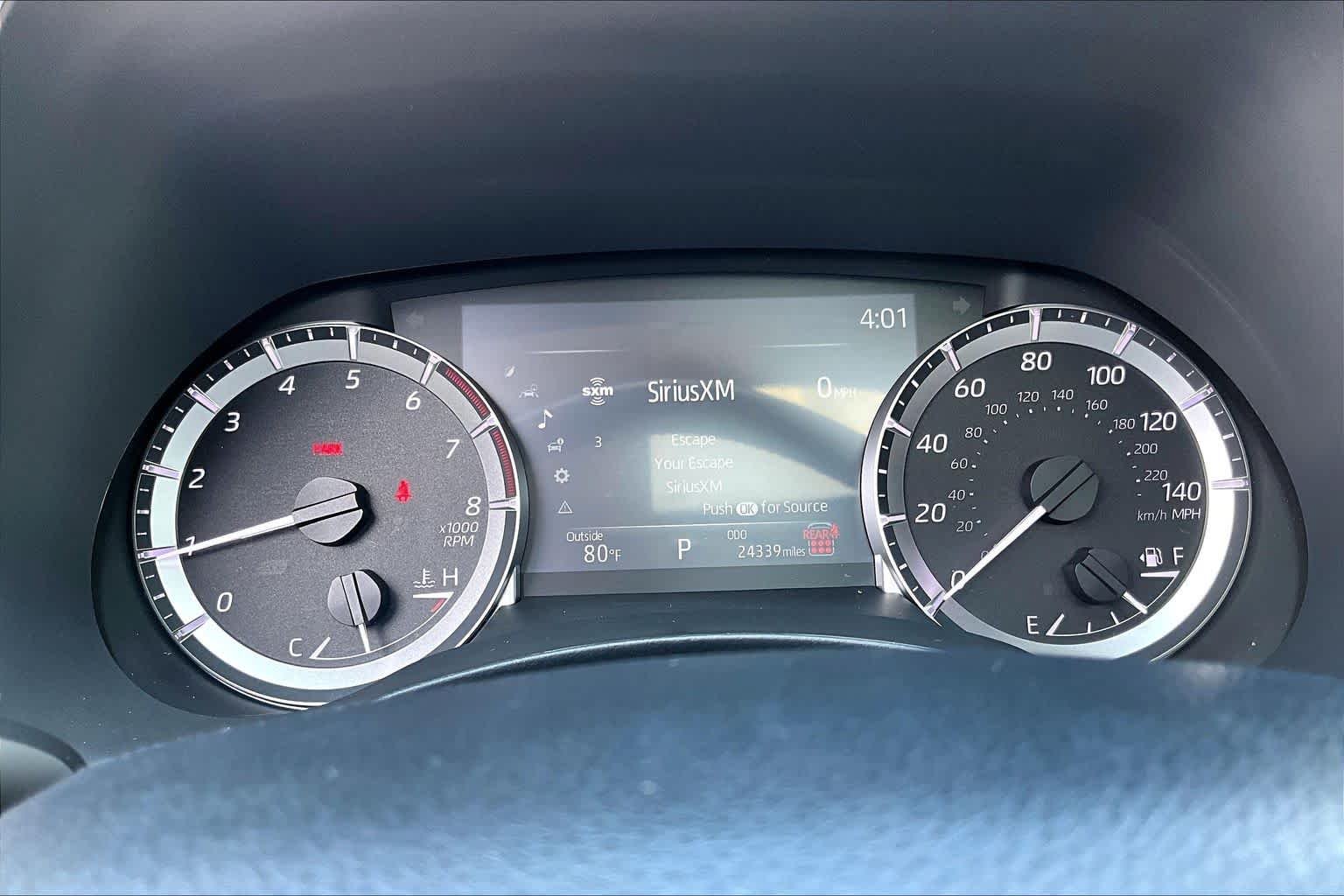 Used 2024 Wind Chill Pearl Toyota XLE image 26