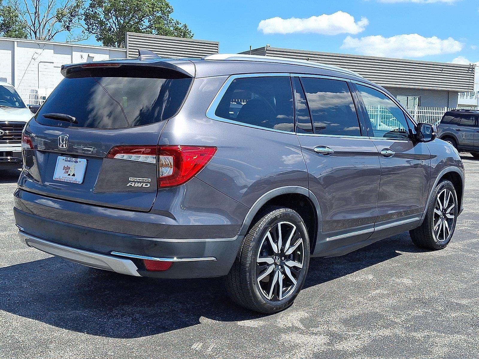 Used 2021 Modern Steel Metallic Honda Touring image 6
