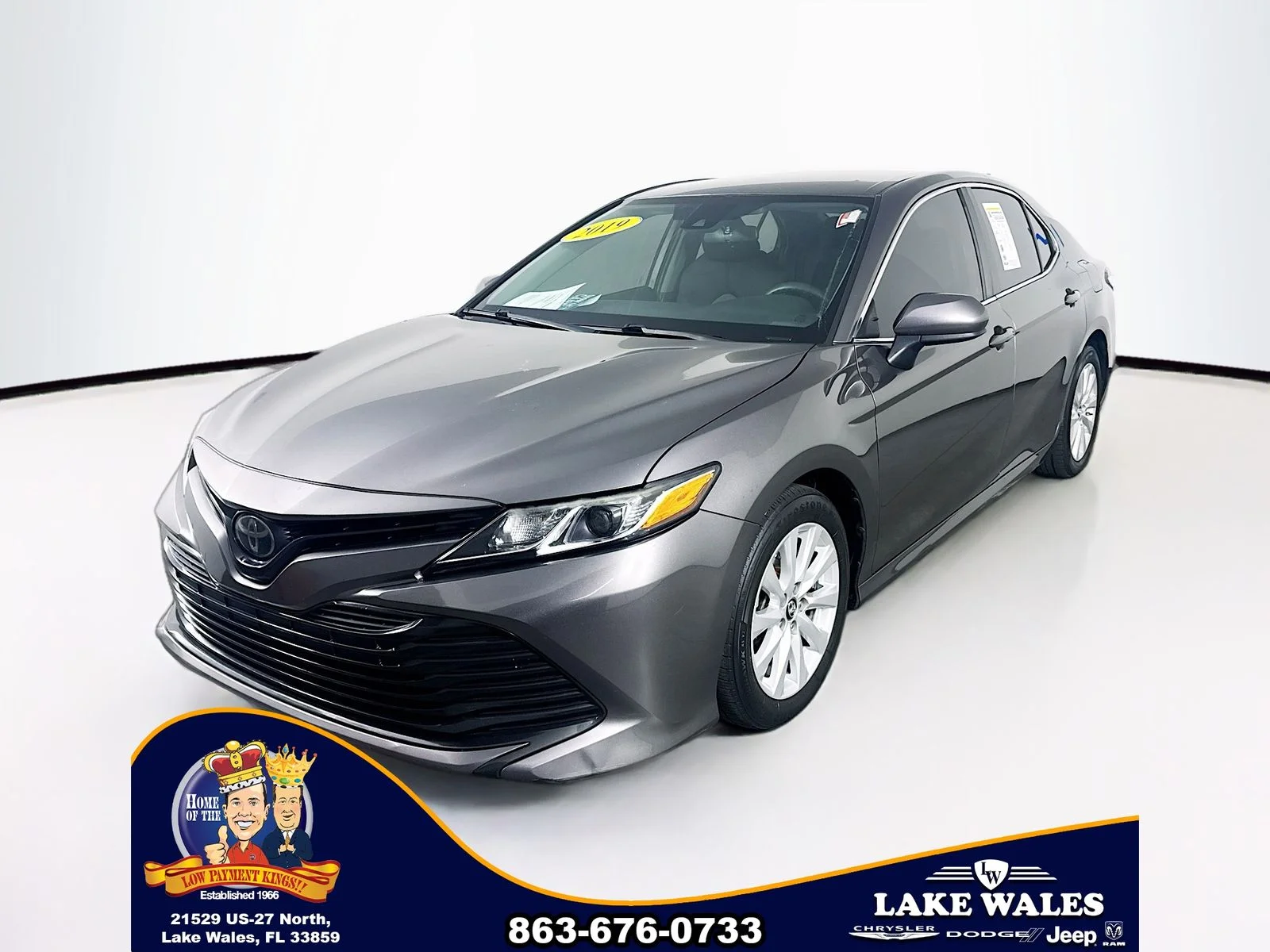 Used 2019 Gray Toyota LE image 3