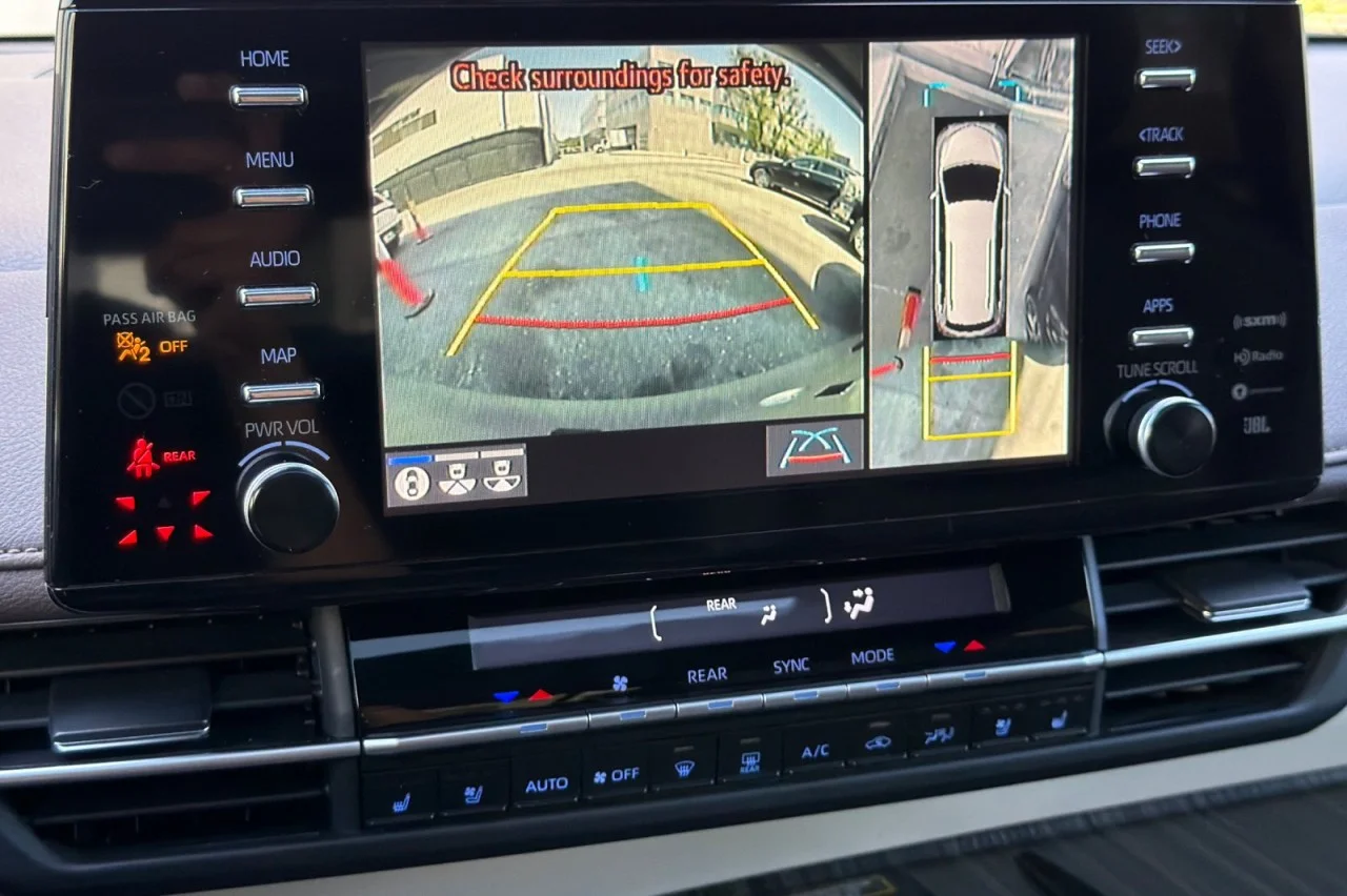 Used 2023 CELESTIAL SILVER Toyota Platinum image 21