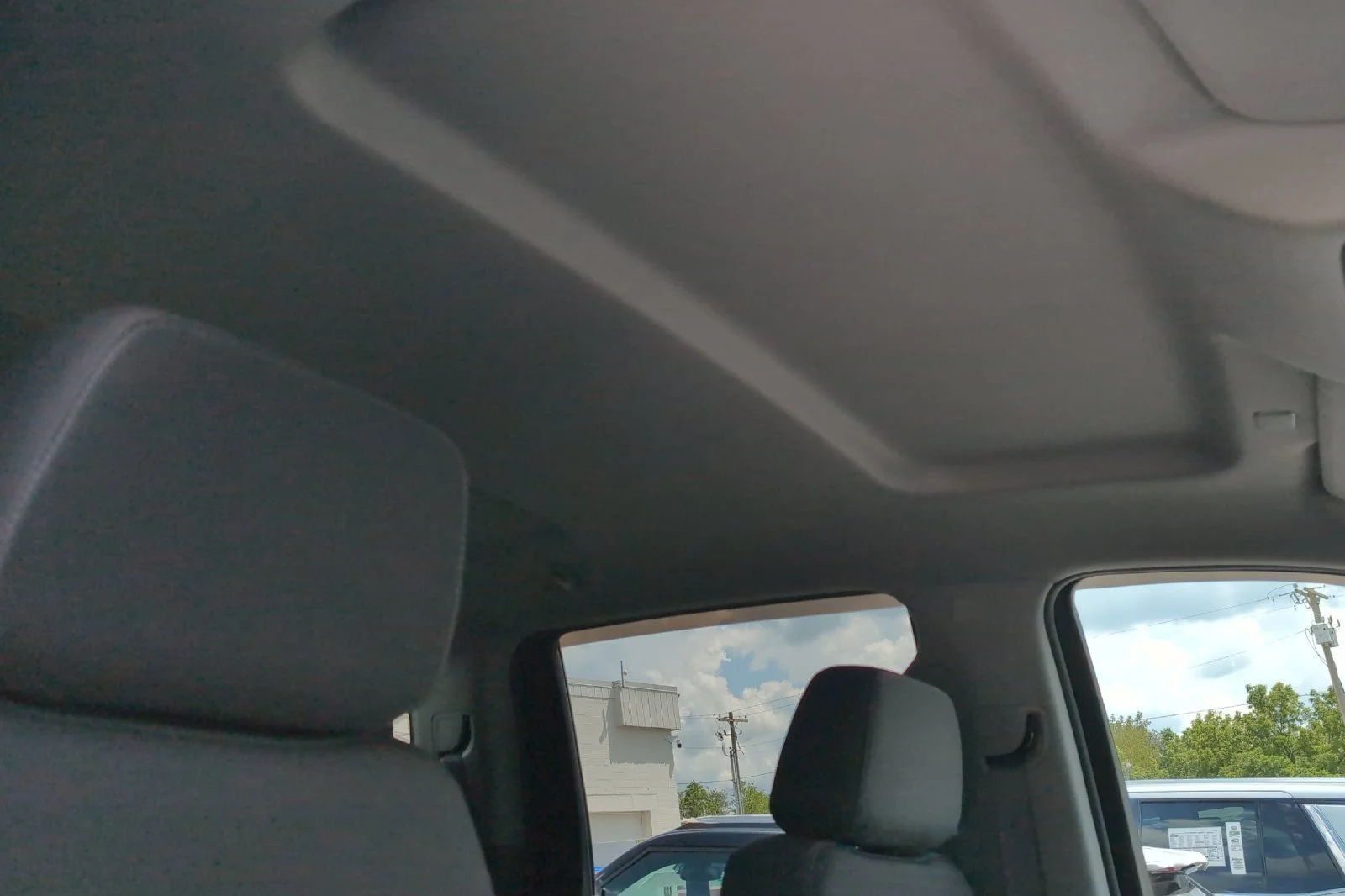 Used 2022 GREENSTONE METALLIC Chevrolet LT image 17