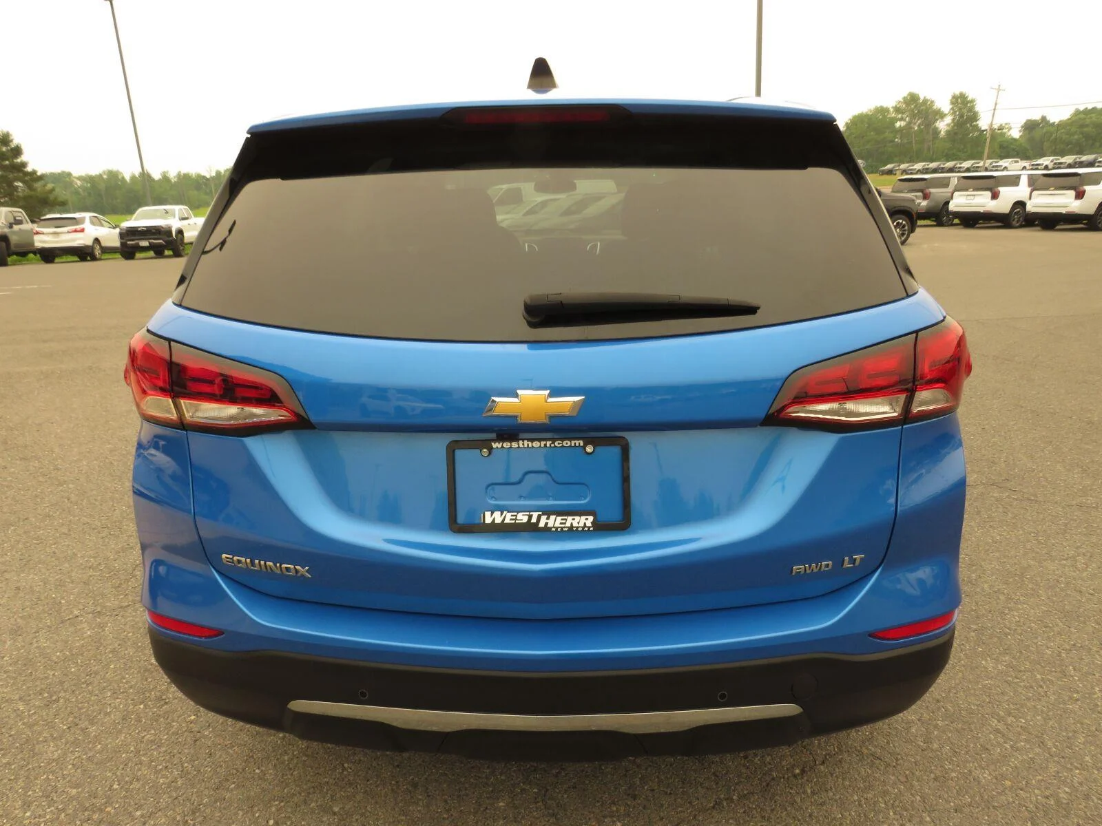 Used 2024 Riptide Blue Metallic Chevrolet LT image 9