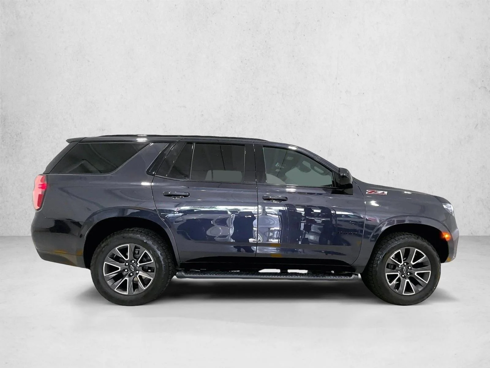 Used 2023 Dark Ash Metallic Chevrolet Z71 image 5