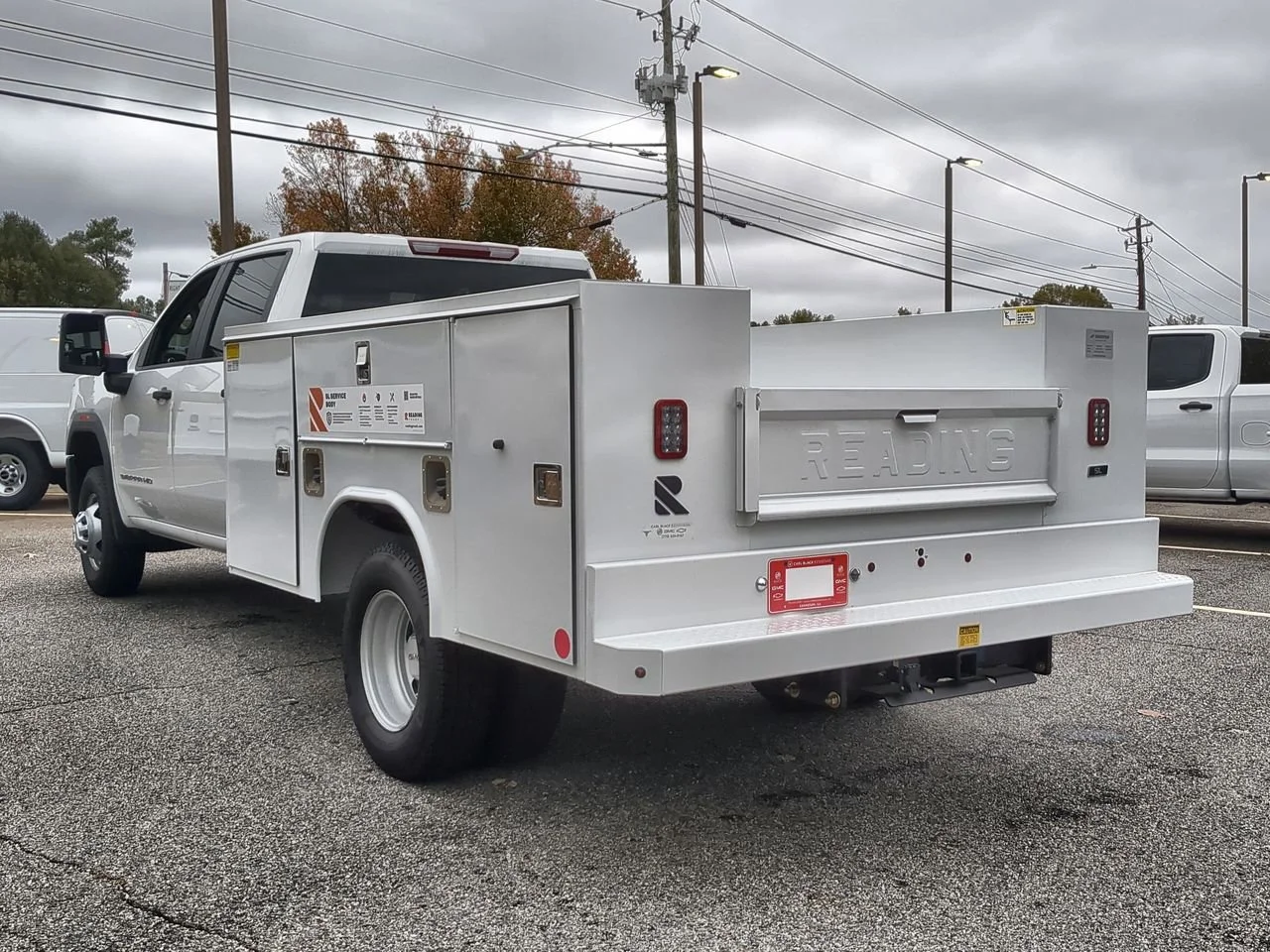 2025 GMC Sierra 3500 Chassis Cab Pro - Photo 6