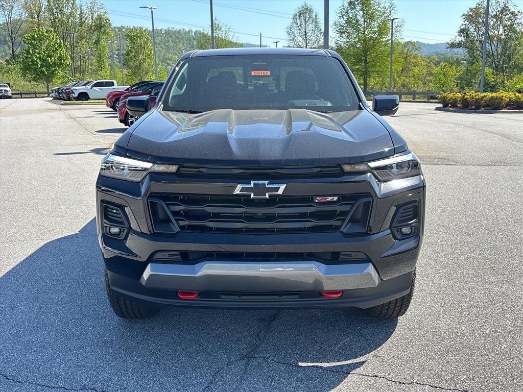 New 2026 Black Chevrolet Z71 image 7