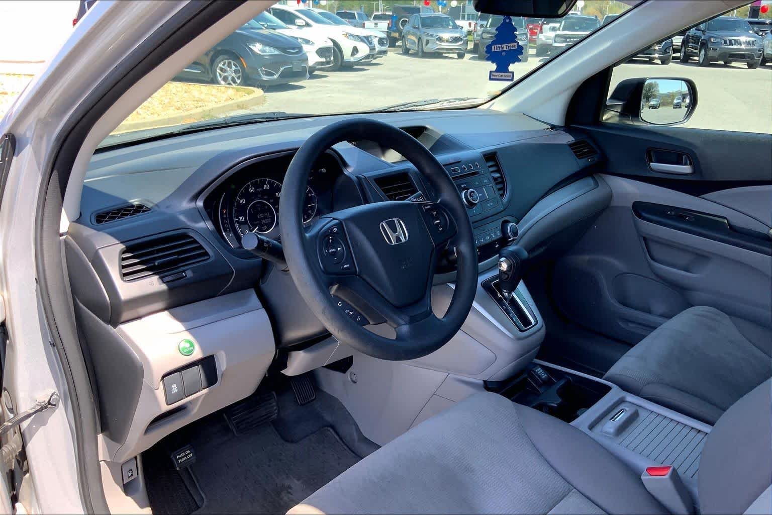 Used 2012 Alabaster Silver Metallic Honda LX image 15