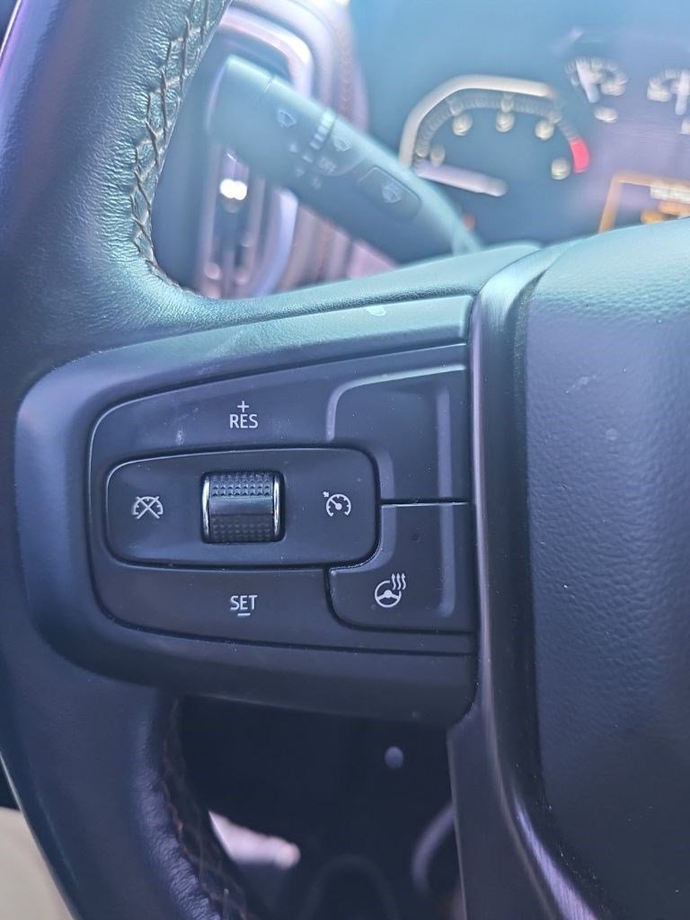 Used 2022 Onyx Black GMC AT4 image 6