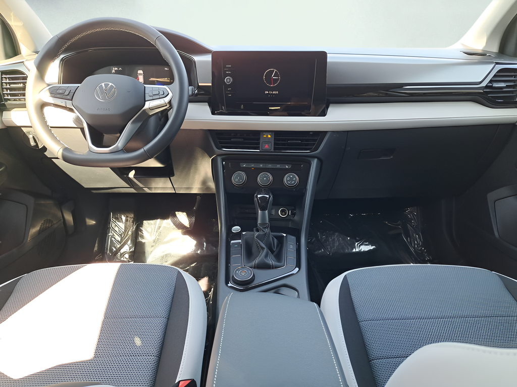 New 2025 Black Volkswagen 1.5T S image 21