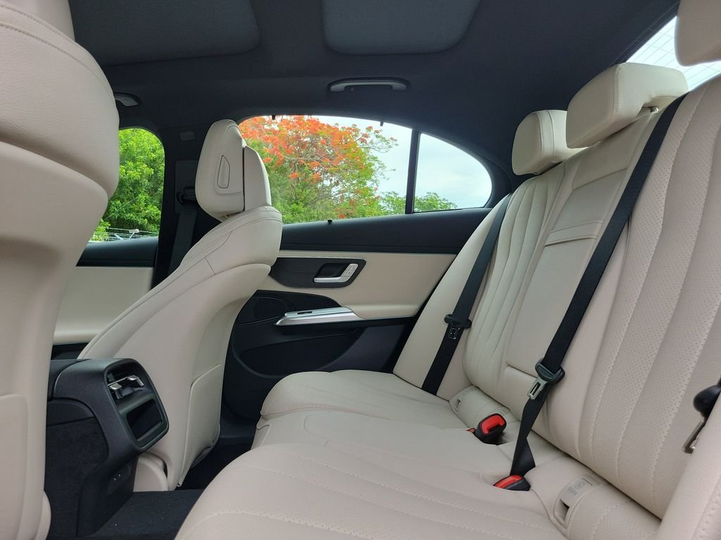 New 2026 Graphite Grey Metallic Mercedes-Benz E 350 image 11