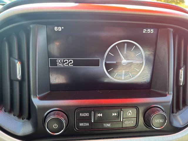 Used 2015 Quicksilver Metallic GMC SLT image 21