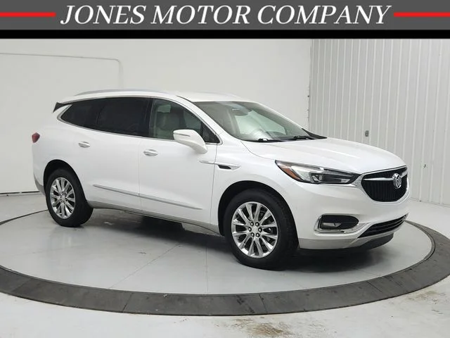 2019 Buick Enclave Essence's photo