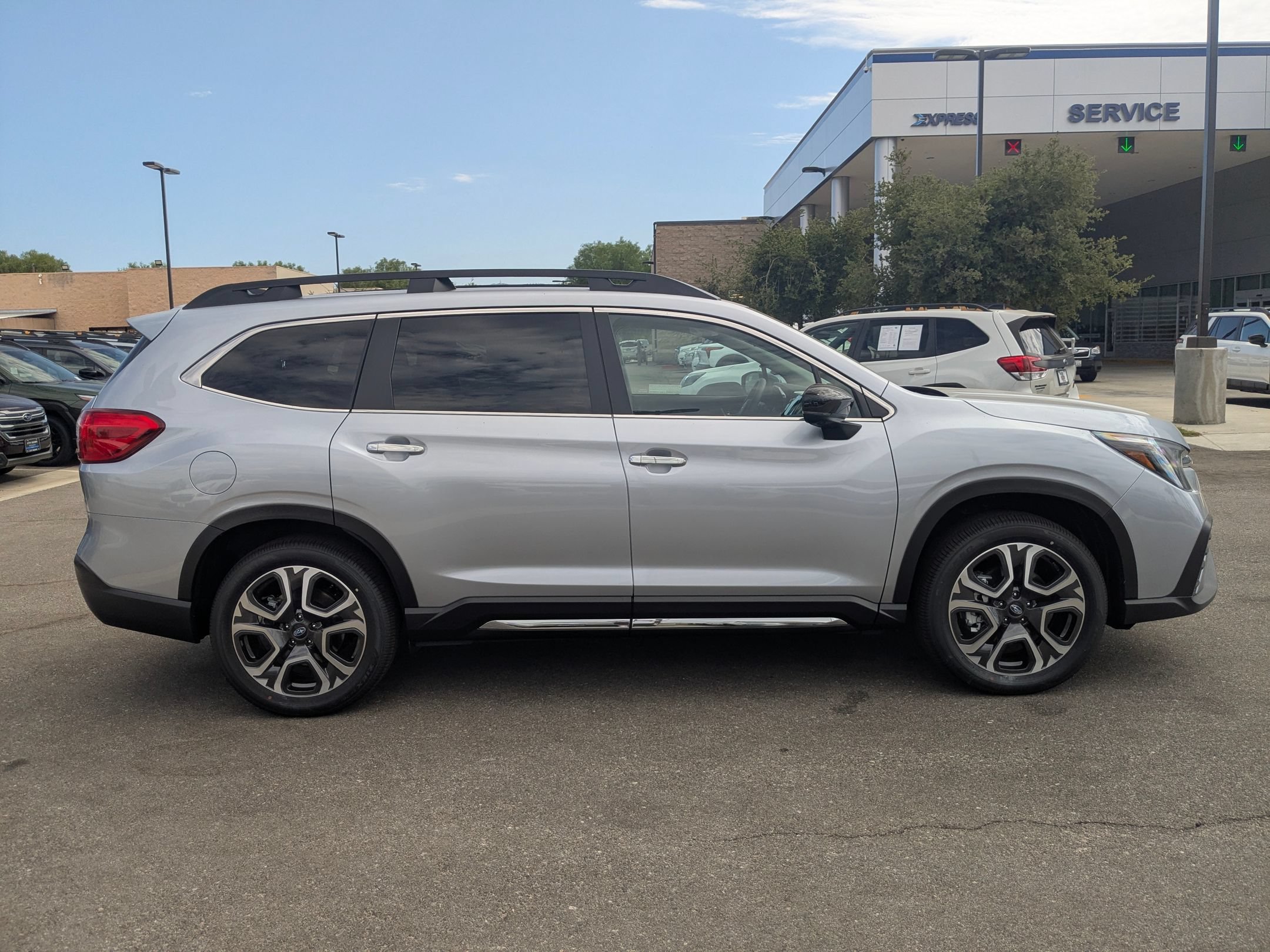 New 2026 ICE SILVER METALLIC Subaru Touring 7-Passenger image 8