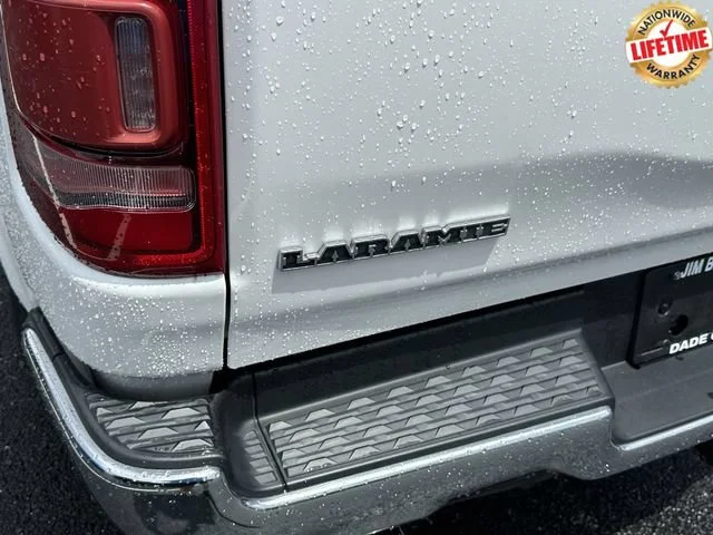 Used 2022 Off-white Ram Laramie Crew Cab 4x4 5