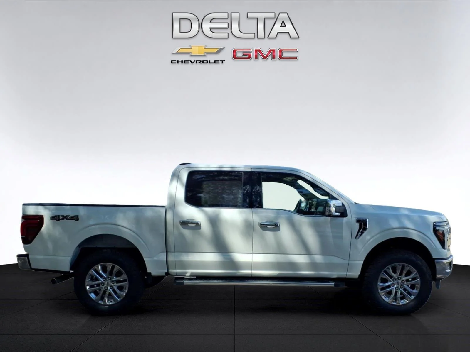 Used 2024 White Ford LARIAT image 6