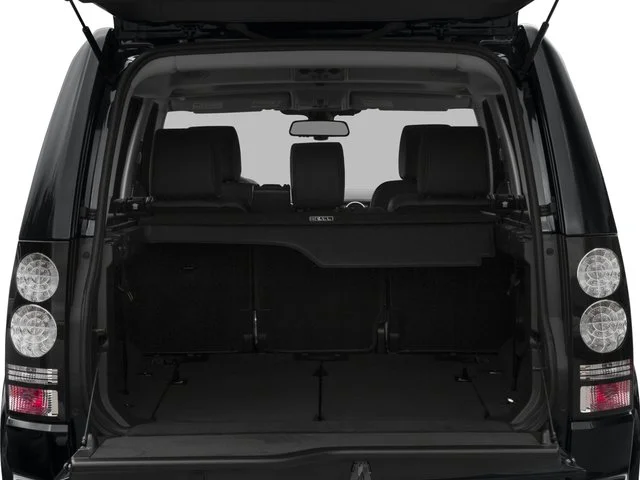 Used 2016 White Land Rover HSE image 13
