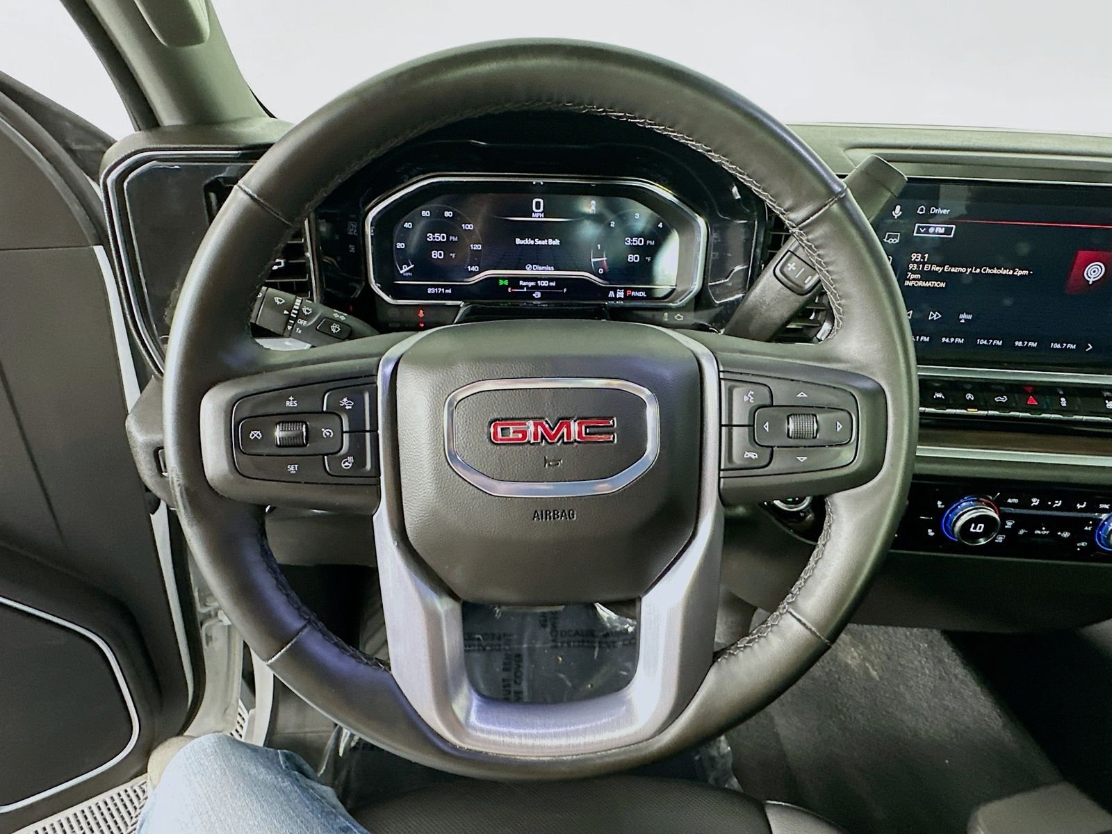 Used 2025 Summit White GMC SLT image 11